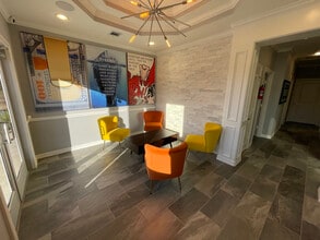 2743 Smith Ranch Rd, Pearland, TX à louer Photo intérieure– Image 1 sur 36