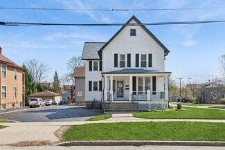 Plus de détails pour 323 S Hale St, Wheaton, IL - Bureau à vendre
