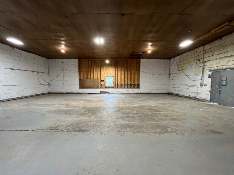 271 Milton Tpke, Milton, NY à louer - Photo de l’immeuble – Image 3 sur 4
