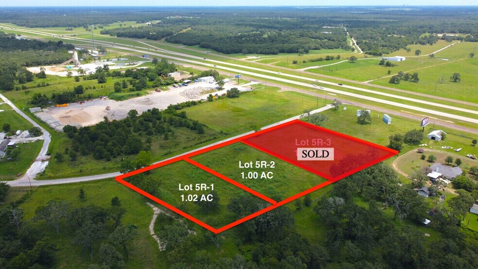 1177 Paradise Way, Navasota, TX à vendre - Photo principale – Image 1 sur 3