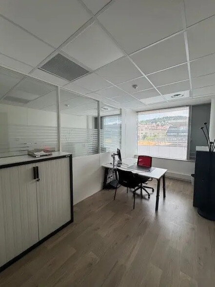 Bureau dans Saint-Étienne à vendre - Photo de l’immeuble – Image 2 sur 7