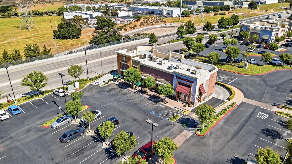 26571-26583 Golden Valley Rd, Santa Clarita, CA à vendre - Photo de l’immeuble – Image 2 sur 16