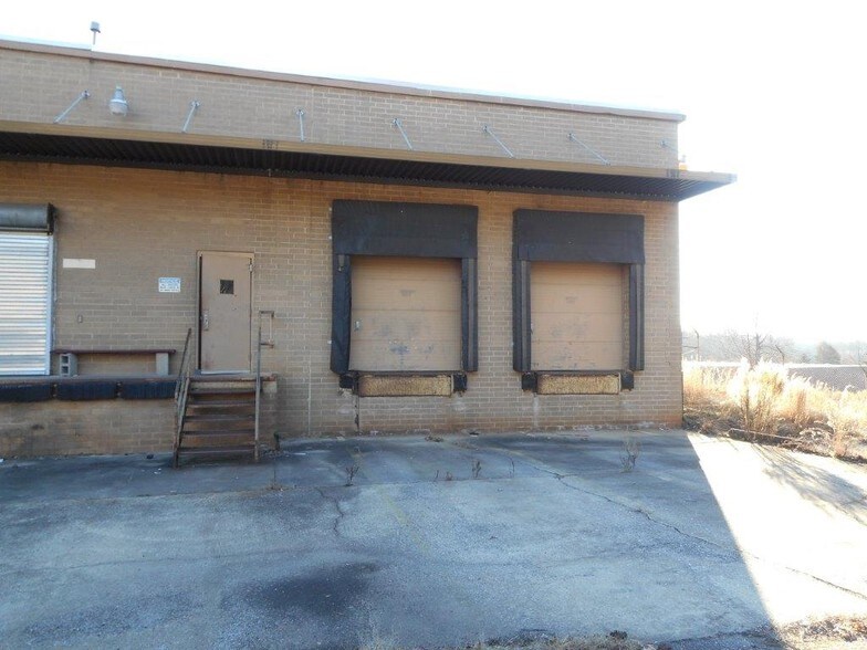 2860 Nathan St, Newton, NC à vendre - Photo de l’immeuble – Image 3 sur 11