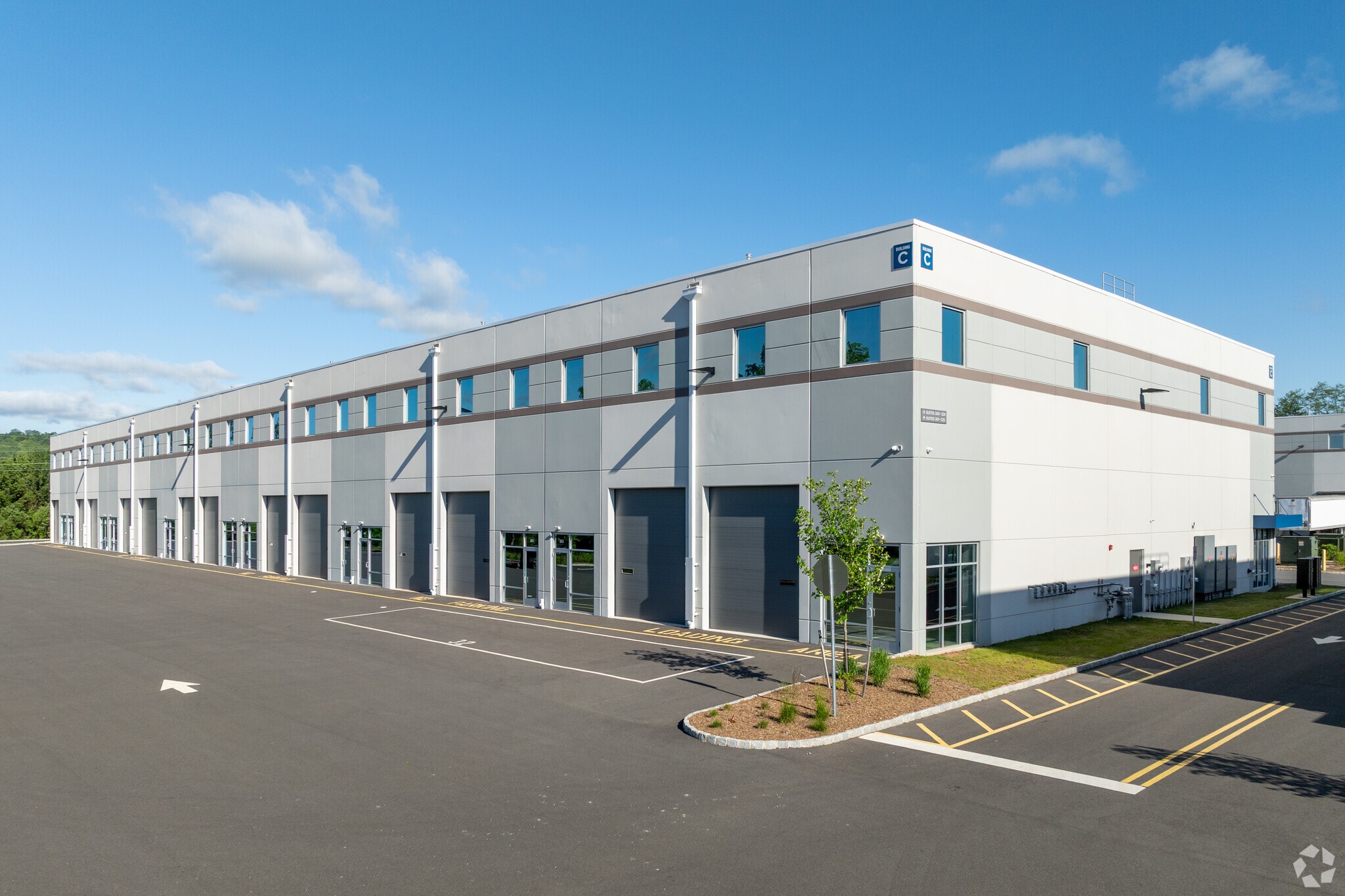 115 River Road, Flemington, NJ à louer Photo principale– Image 1 sur 32