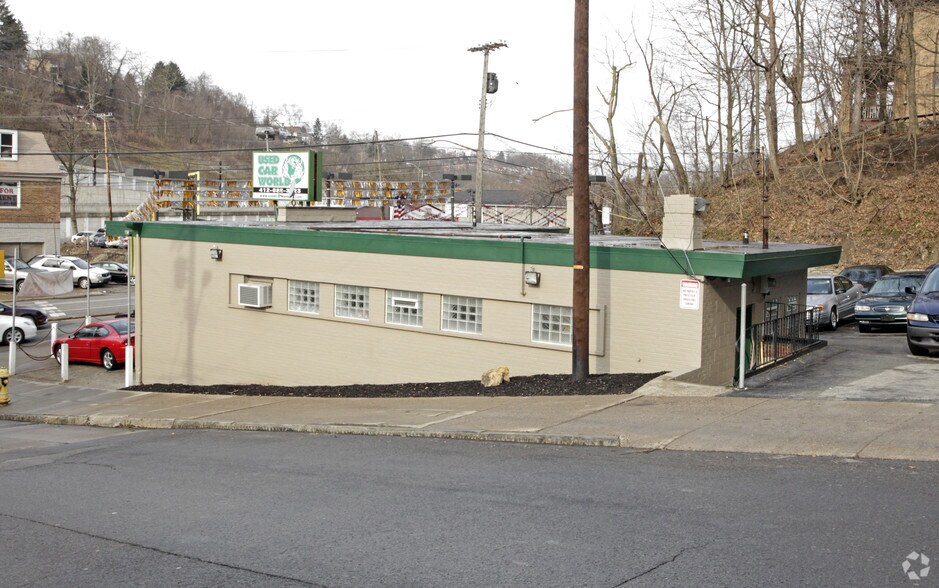 2351 Saw Mill Run Blvd, Pittsburgh, PA à vendre - Photo de l’immeuble – Image 2 sur 6