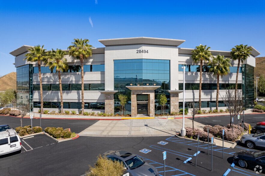 28494 westinghouse Pl, Valencia, CA à louer - Photo principale – Image 1 sur 21