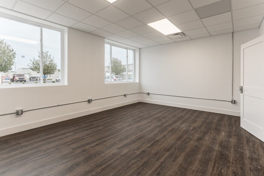 1320 N Campbell Rd, Royal Oak, MI à louer - Photo de l’immeuble – Image 2 sur 8