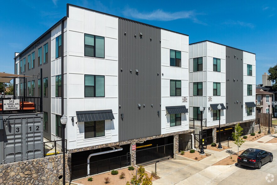 312 W Terrell Ave, Fort Worth, TX à vendre - Photo de l’immeuble – Image 3 sur 22