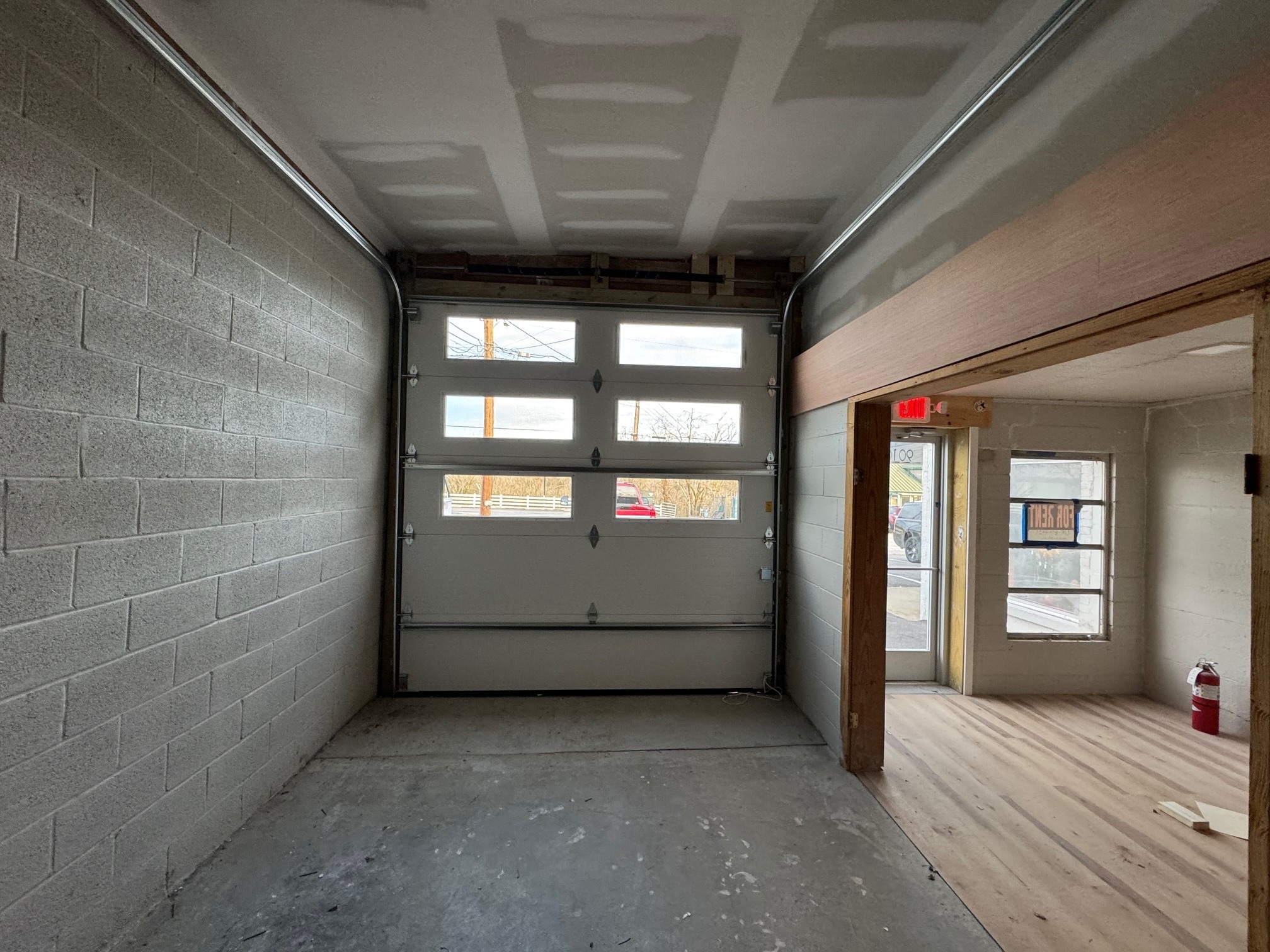 901 Riverside Dr, Columbia, TN à louer Photo intérieure– Image 1 sur 6