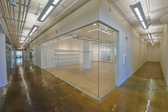 127 E 9th St, Los Angeles, CA à louer Photo intérieure– Image 2 sur 16