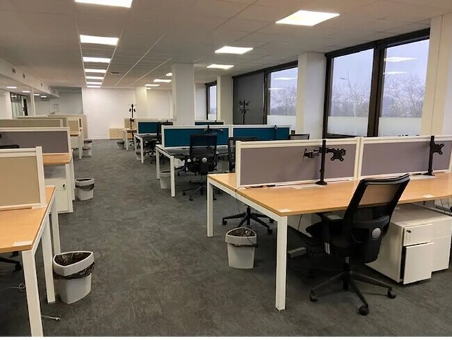 Plus de détails pour Bureau à louer