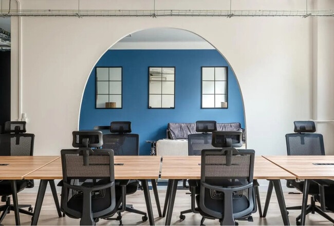 Plus de détails pour 228 Rue Du Faubourg Saint-Martin, Paris - Bureau à louer