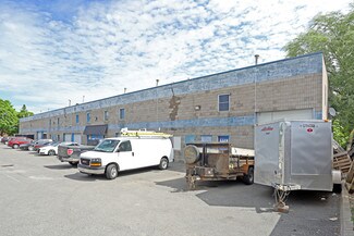Plus de détails pour 2759 Fenton Rd, Ottawa, ON - Industriel/Logistique à vendre