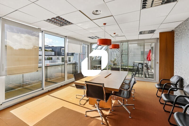 Bureau dans Levallois-Perret à louer - Photo de l’immeuble – Image 3 sur 14
