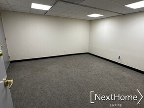 82-11 37th Ave, Jackson Heights, NY à louer Photo intérieure– Image 1 sur 4