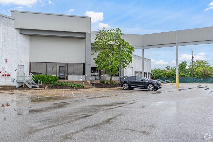 170-200 Thorndale Ave, Bensenville, IL à louer - Photo de l’immeuble – Image 3 sur 5