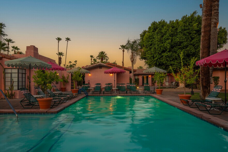 555 S Warm Sands Dr, Palm Springs, CA à vendre - Photo de l’immeuble – Image 2 sur 118