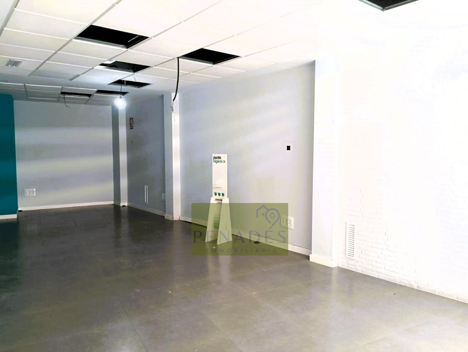 Local commercial dans València à louer Photo de l’immeuble– Image 1 sur 13