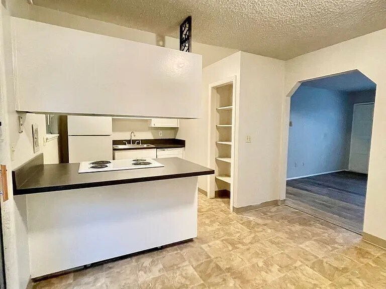 6342 NE Willow St, Portland, OR à vendre - Photo de l’immeuble – Image 3 sur 11