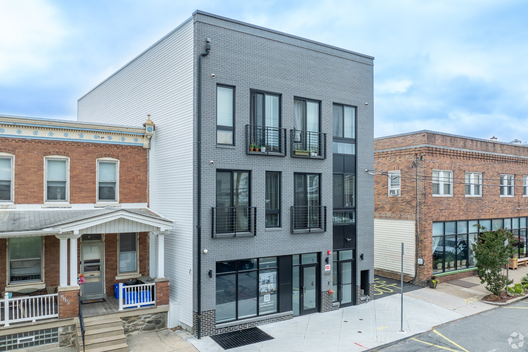 5542-5544 Ridge Ave, Philadelphia, PA à vendre Photo principale– Image 1 sur 6