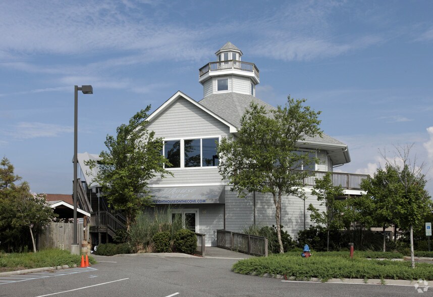 800 Laskin Rd, Virginia Beach, VA à vendre - Photo principale – Image 1 sur 7