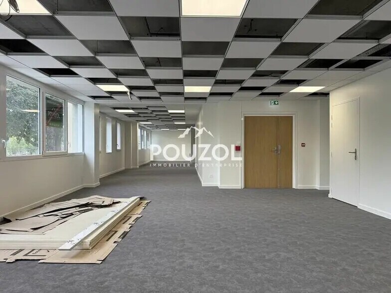 Bureau dans Clermont-Ferrand à louer - Photo intérieure – Image 3 sur 11