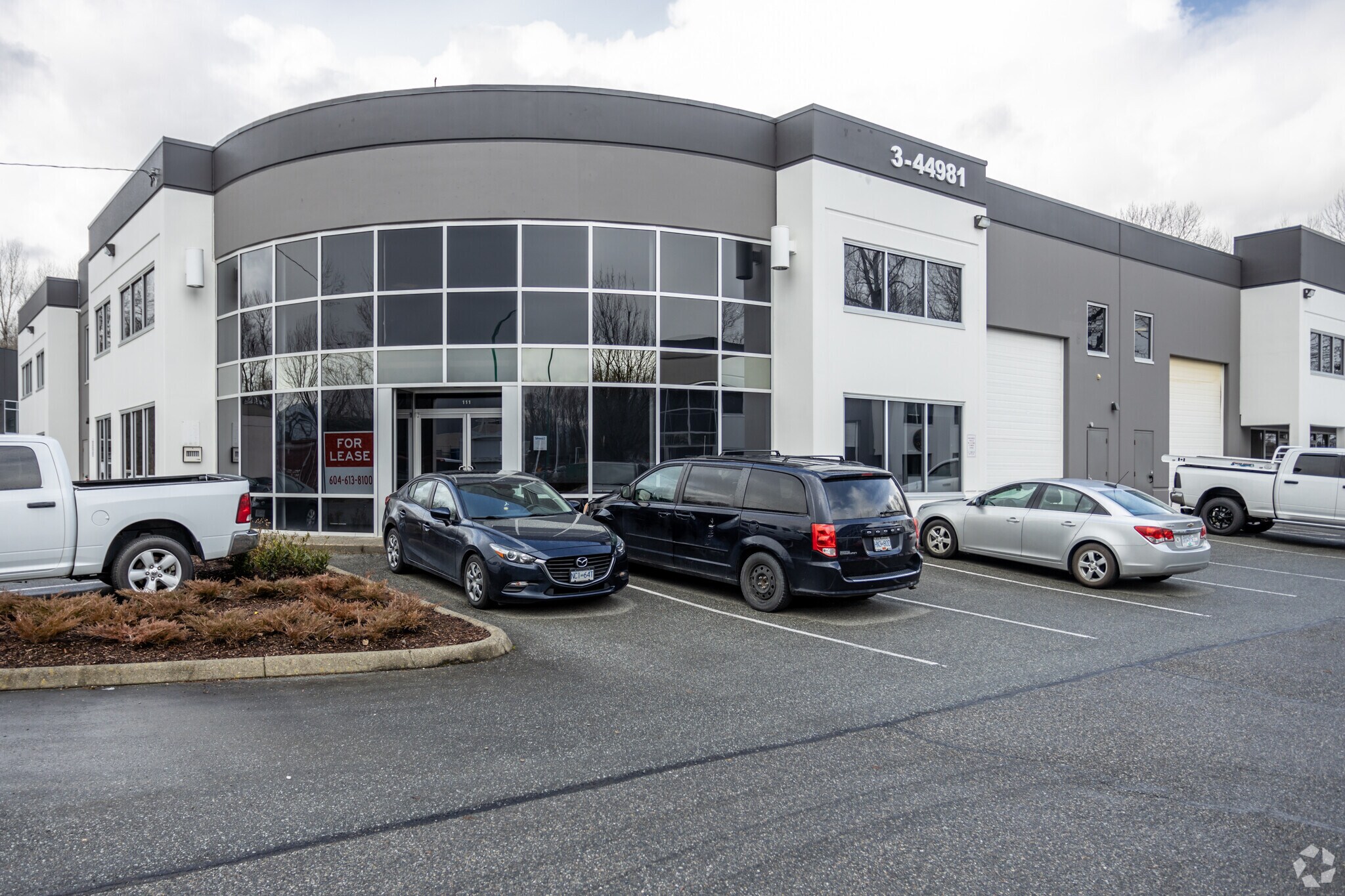 44981 Commercial Crt, Chilliwack, BC à louer Photo principale– Image 1 sur 4