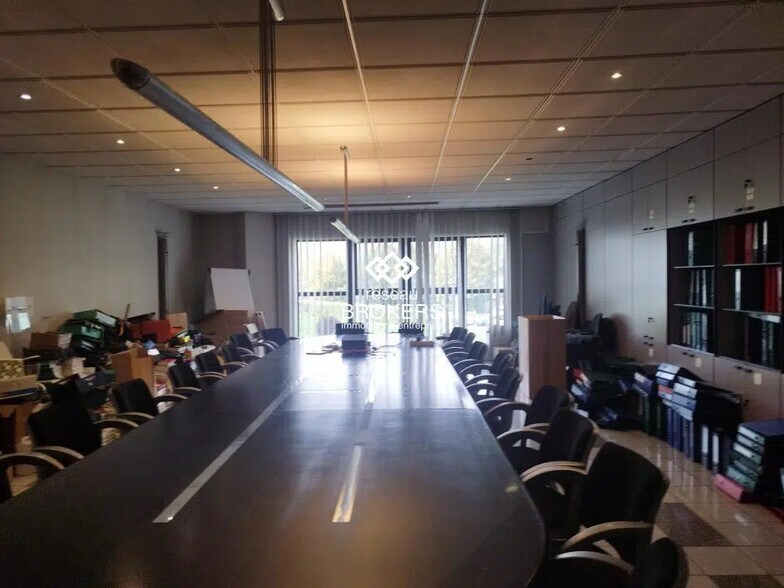 Bureau dans Scionzier à louer - Photo de l’immeuble – Image 2 sur 3