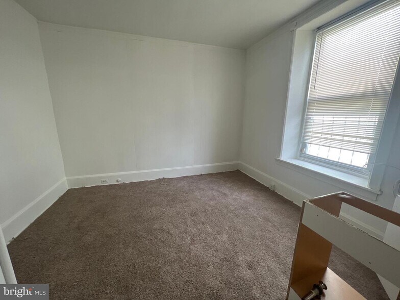 321 E Price St, Philadelphia, PA à vendre - Photo de l’immeuble – Image 3 sur 14
