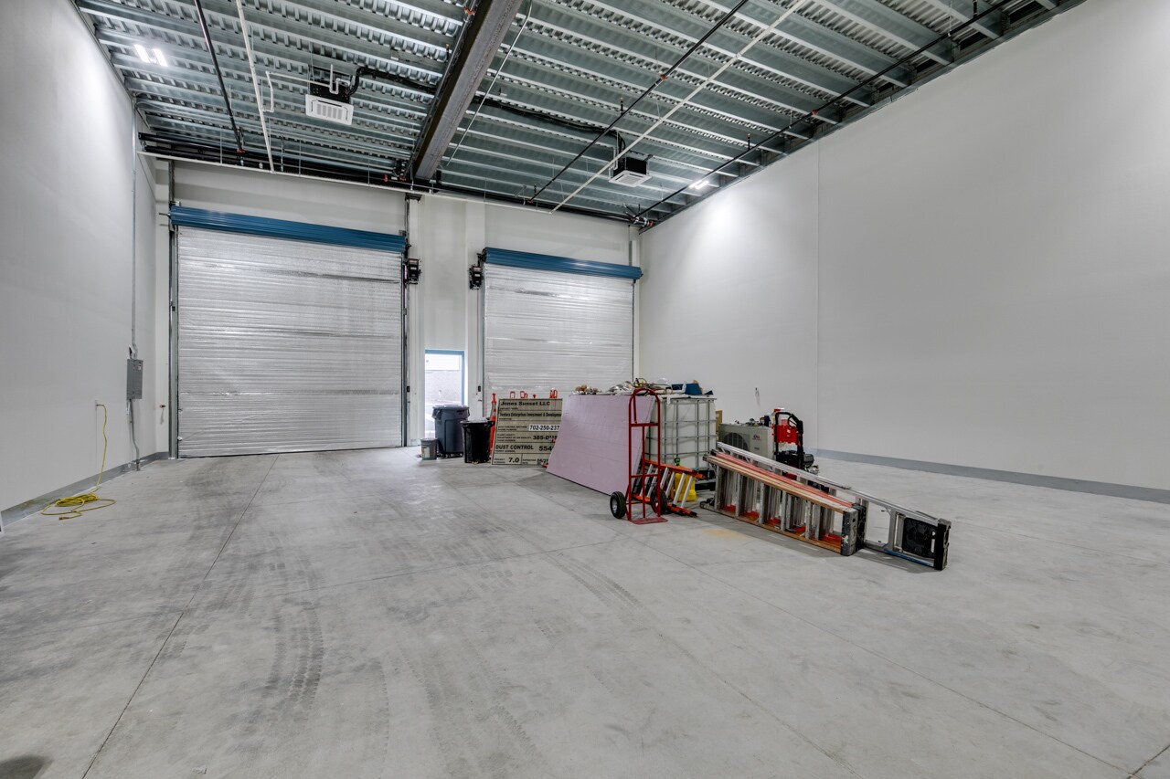 6440 S Jones Blvd, Las Vegas, NV à vendre Photo principale– Image 1 sur 2