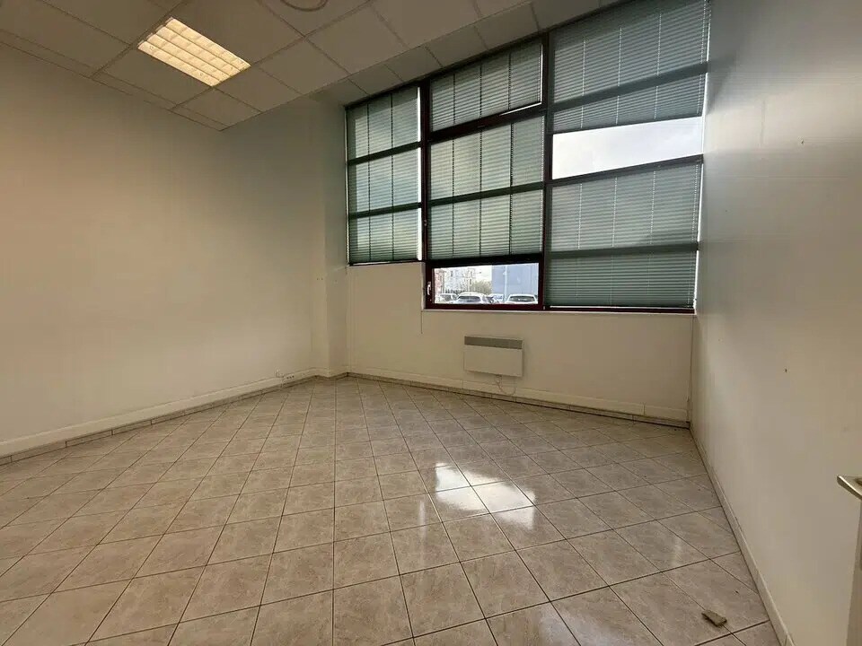  dans Beauvais à vendre Photo principale– Image 1 sur 1