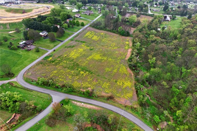 214 S Pike Rd, Sarver, PA à vendre - Photo de l’immeuble – Image 2 sur 5