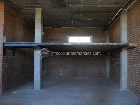 Local commercial dans Cáceres, Cáceres à louer - Photo principale – Image 1 sur 5