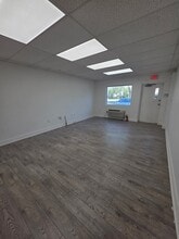 2050 N Andrews Ave, Pompano Beach, FL à louer Photo intérieure– Image 2 sur 7