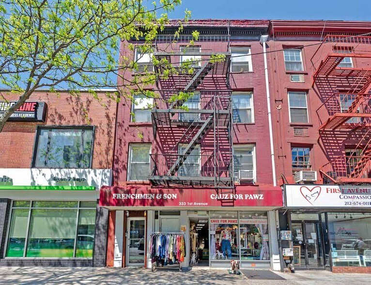 333 First Ave, New York, NY à vendre - Photo de l’immeuble – Image 2 sur 7