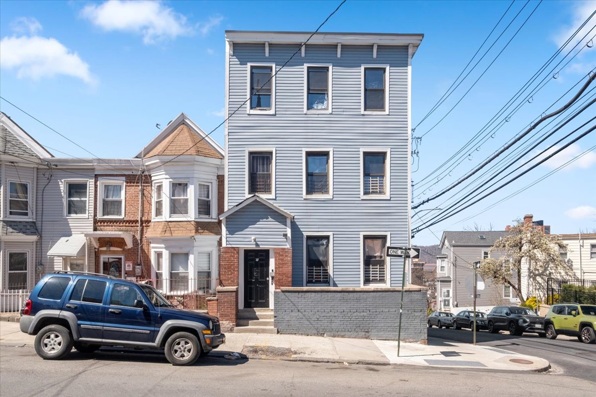 97 Waverly St, Yonkers, NY à vendre Photo principale– Image 1 sur 5