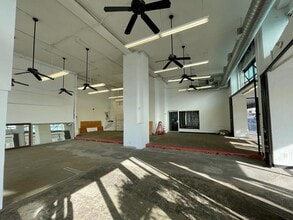 5225 Wilshire Blvd, Los Angeles, CA à louer Photo intérieure– Image 2 sur 3