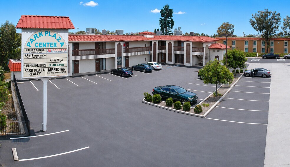 9019-9029 Park Plaza Dr, La Mesa, CA à louer - Photo de l’immeuble – Image 3 sur 3