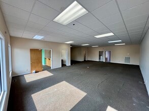 201 N Oak Ave, Cookeville, TN à louer Photo intérieure– Image 1 sur 10