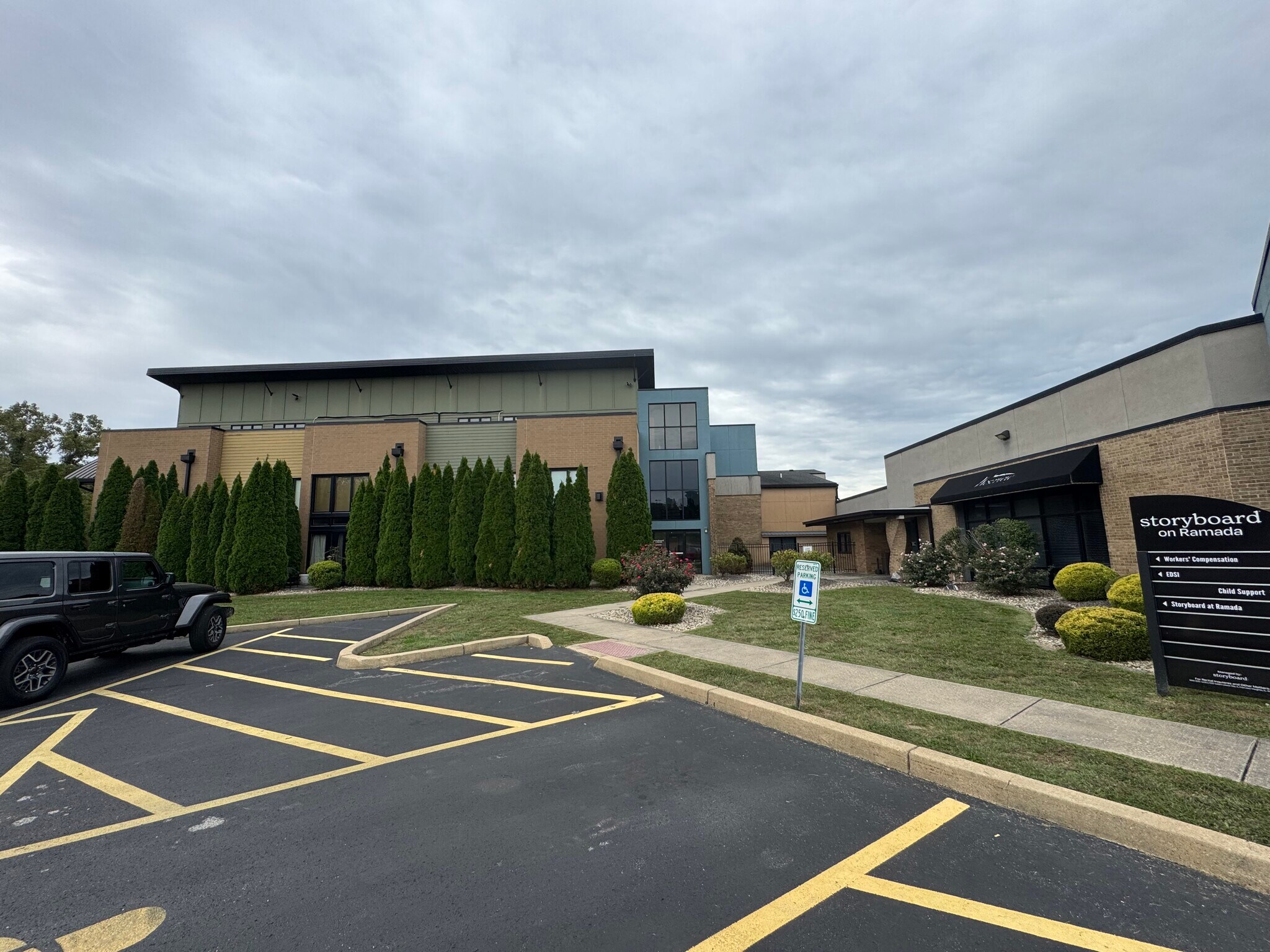 1803 Ramada Blvd, Collinsville, IL à louer Photo de l’immeuble– Image 1 sur 6