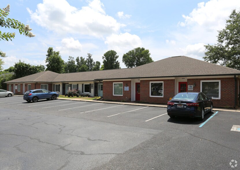2104-2112 Executive Park Dr, Opelika, AL à louer - Photo de l’immeuble – Image 3 sur 15