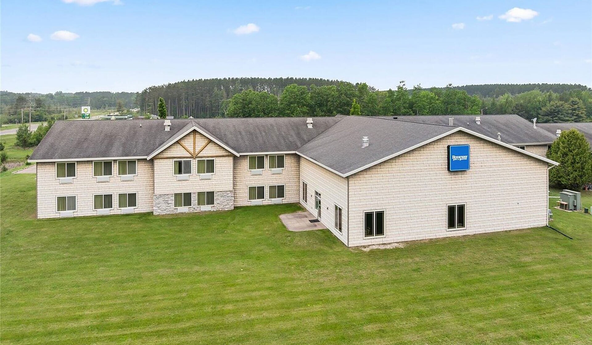 1738 Comfort Dr, Tomahawk, WI à vendre Photo de l’immeuble– Image 1 sur 46