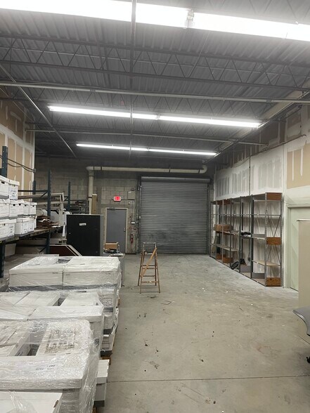 1395 NW 17th Ave, Delray Beach, FL à louer - Photo intérieure – Image 3 sur 7