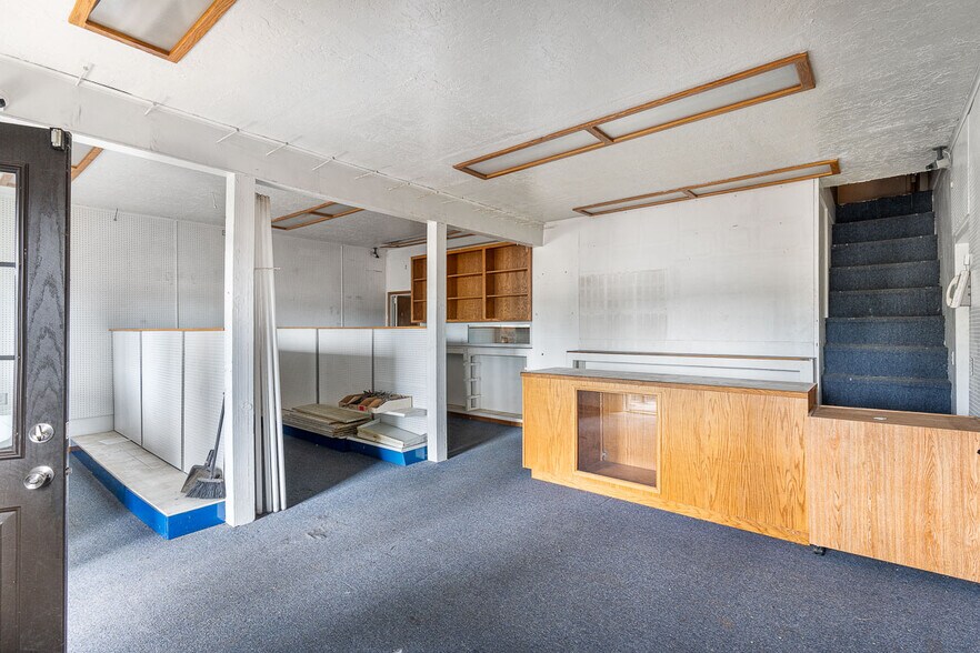 407 W Reynolds Ave, Centralia, WA à vendre - Photo de l’immeuble – Image 2 sur 20