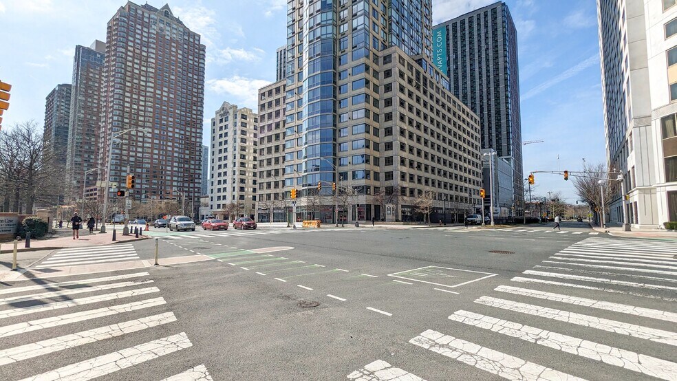 475 Washington Blvd, Jersey City, NJ à louer - Photo de l’immeuble – Image 1 sur 2