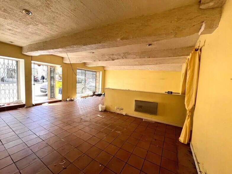 Local commercial dans Vannes à vendre - Photo de l’immeuble – Image 2 sur 5