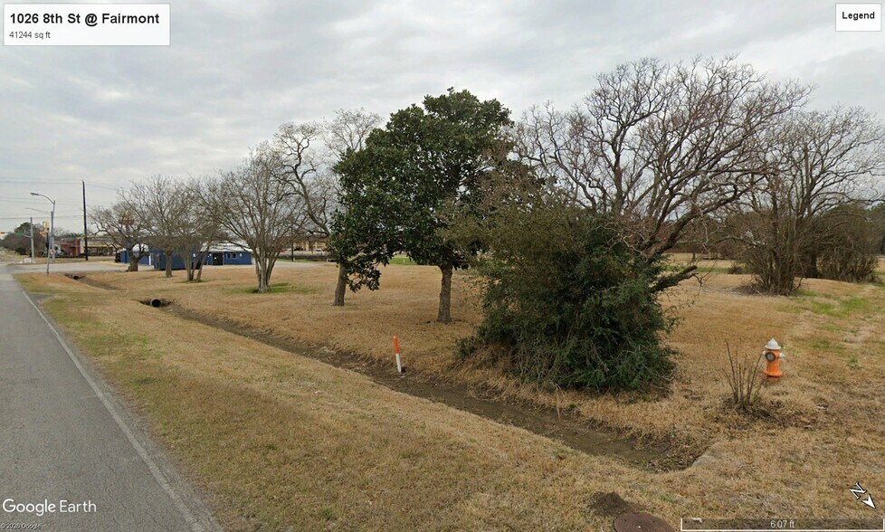 1026 S 8th St, La Porte, TX à vendre - Photo de l’immeuble – Image 2 sur 6