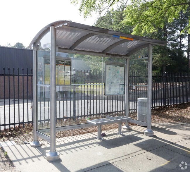 6170 Duquesne Dr SW, Atlanta, GA à louer - Photo de l’immeuble – Image 3 sur 5