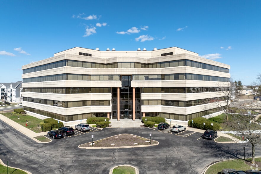 1721 Moon Lake Blvd, Hoffman Estates, IL à louer - Photo principale – Image 1 sur 43