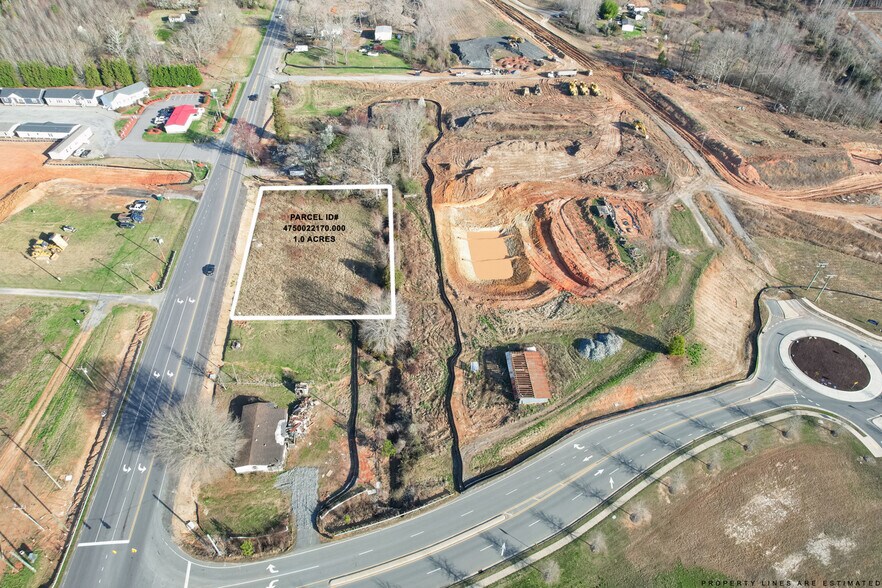 0000 Charlotte, Troutman, NC à vendre - Photo de l’immeuble – Image 2 sur 28